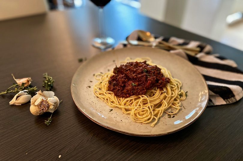 spaghetti bolognese met rode wijn en verse tijm | 3 uur